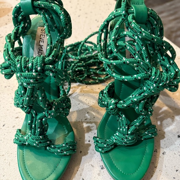 Steve Madden green rope lace up ankle cuff heels - Picture 3 of 7